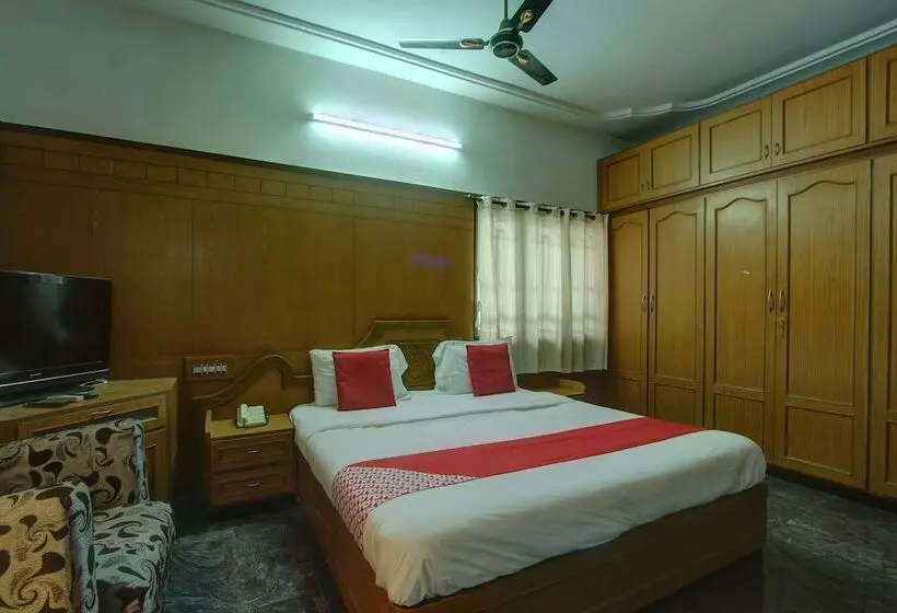 ホテル Oyo 25080 Vivekam Home Stay