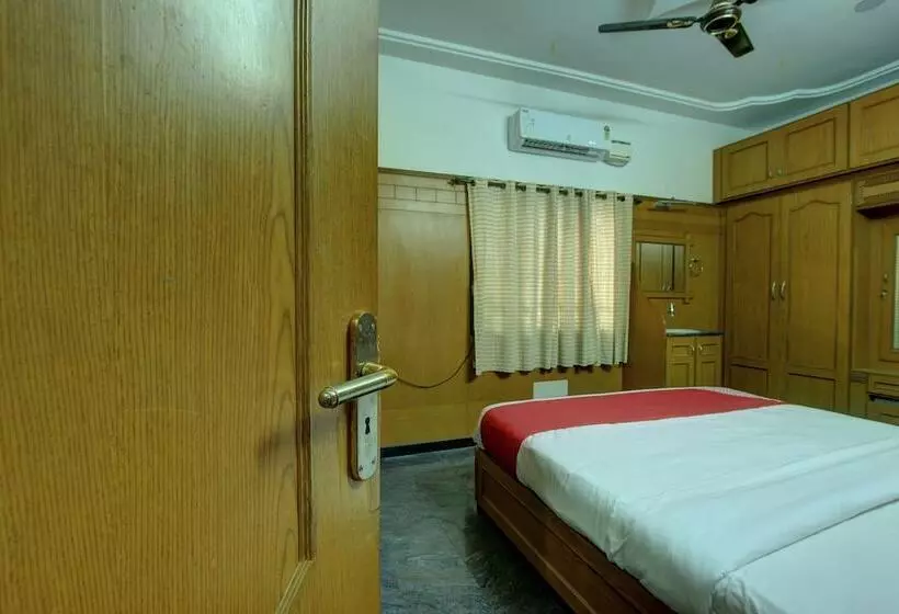 ホテル Oyo 25080 Vivekam Home Stay