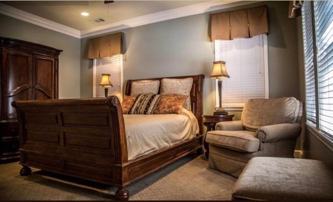 住宿加早餐  Clark House Inn