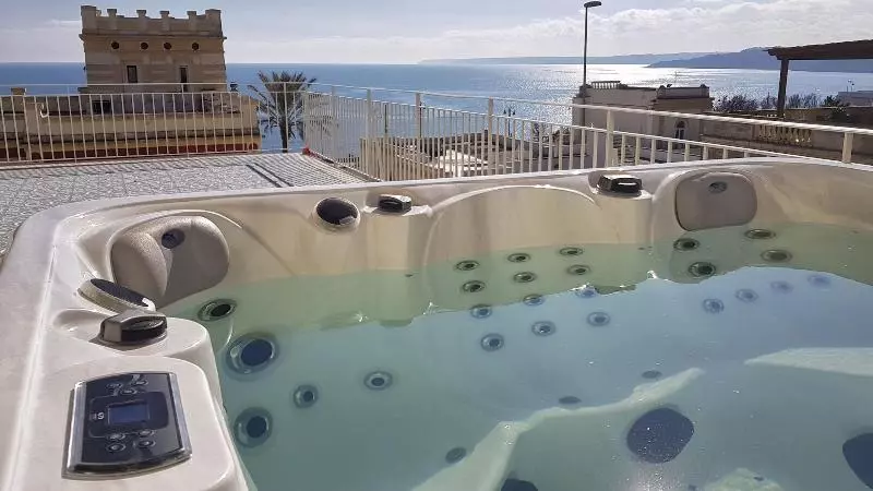 Aamiaismajoitus (B&B) Villa Cesarea Dimora Di Charme