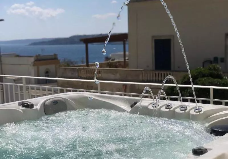 Aamiaismajoitus (B&B) Villa Cesarea Dimora Di Charme