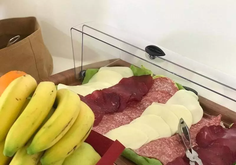 Aamiaismajoitus (B&B) Villa Cesarea Dimora Di Charme