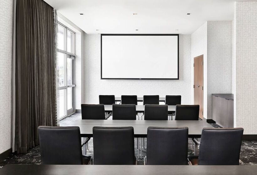 Ac Hotel By Marriott Miami Airport West/doral