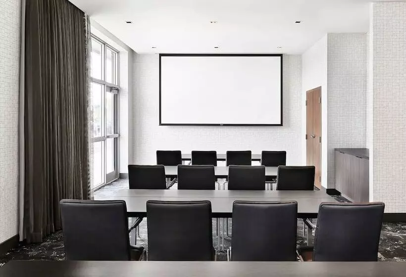 Ac Hotel By Marriott Miami Airport West/doral