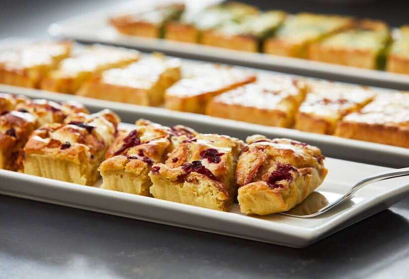 Ac Hotel By Marriott Miami Airport West/doral