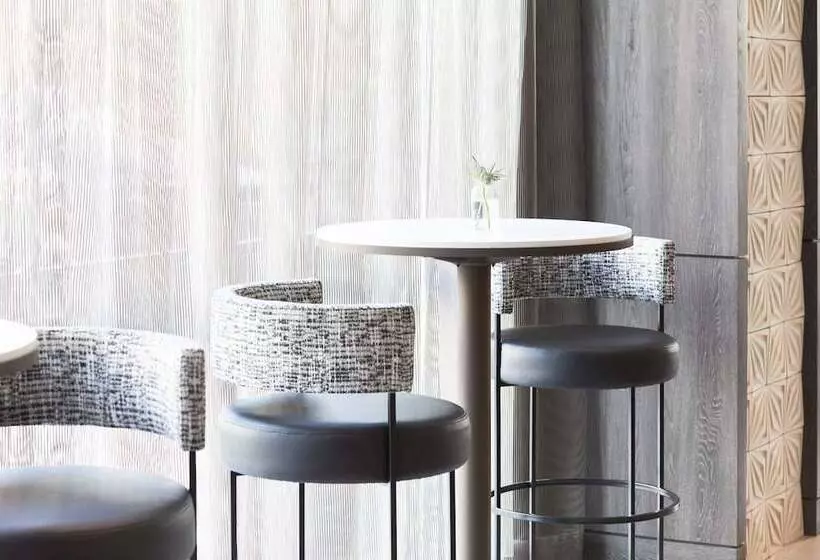 Ac Hotel By Marriott Miami Airport West/doral