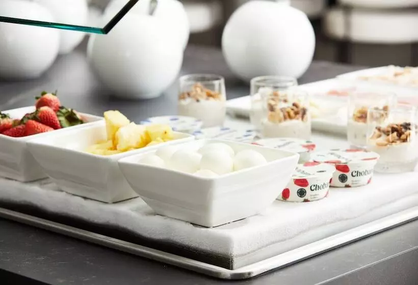 Ac Hotel By Marriott Miami Airport West/doral