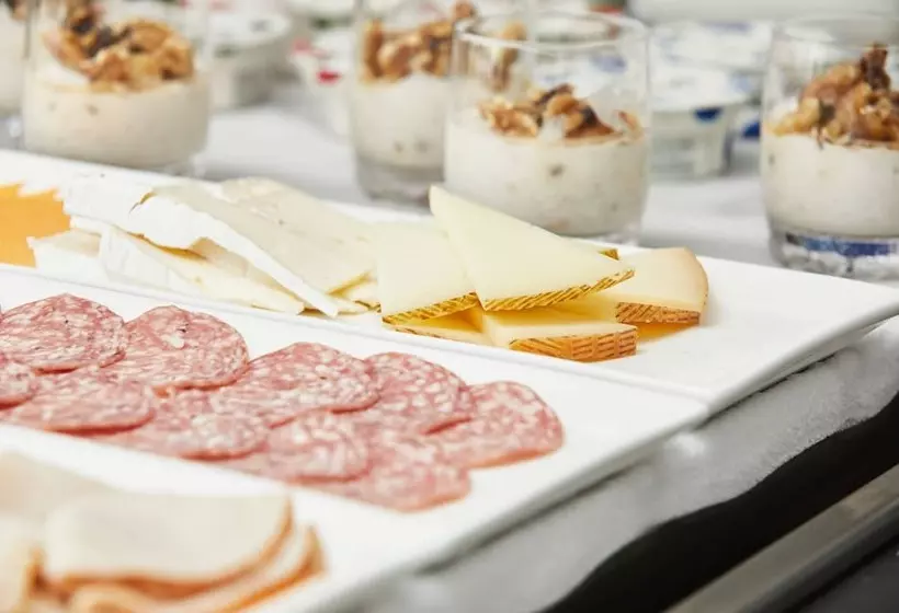 Ac Hotel By Marriott Miami Airport West/doral