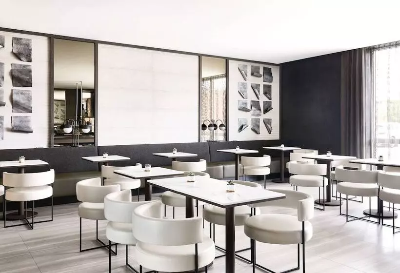 Ac Hotel By Marriott Miami Airport West/doral