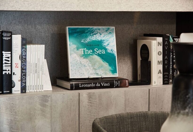 Ac Hotel By Marriott Miami Airport West/doral