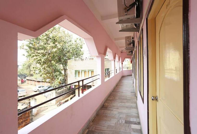 فندق O Shree Ram Residency