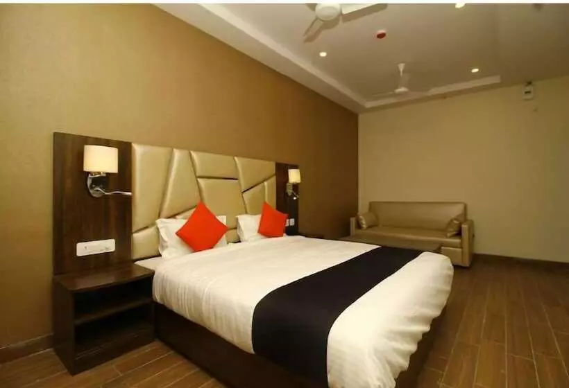 ホテル Sindhura Grand