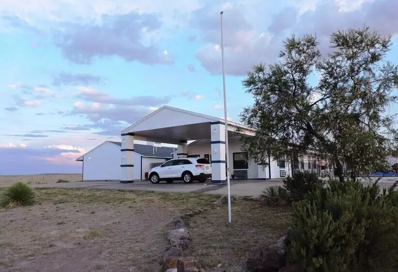 Motelli Riata Inn  Marfa