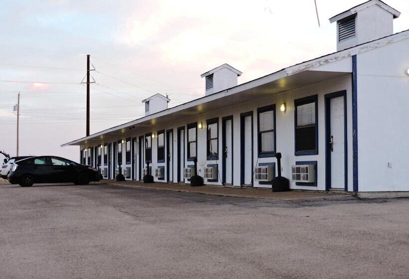 فندق على الطريق Riata Inn  Marfa