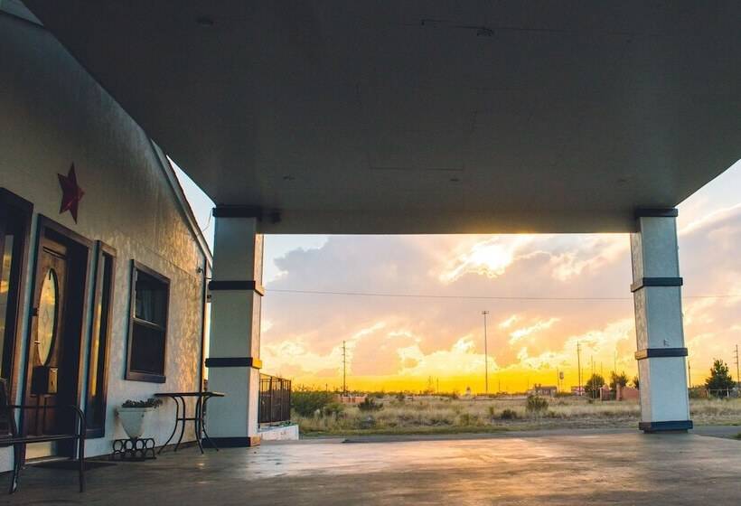 فندق على الطريق Riata Inn  Marfa