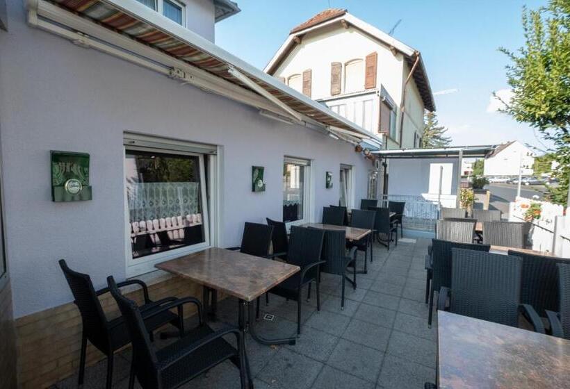 Schnitzelhaus Und Pension Stadt Rosbach