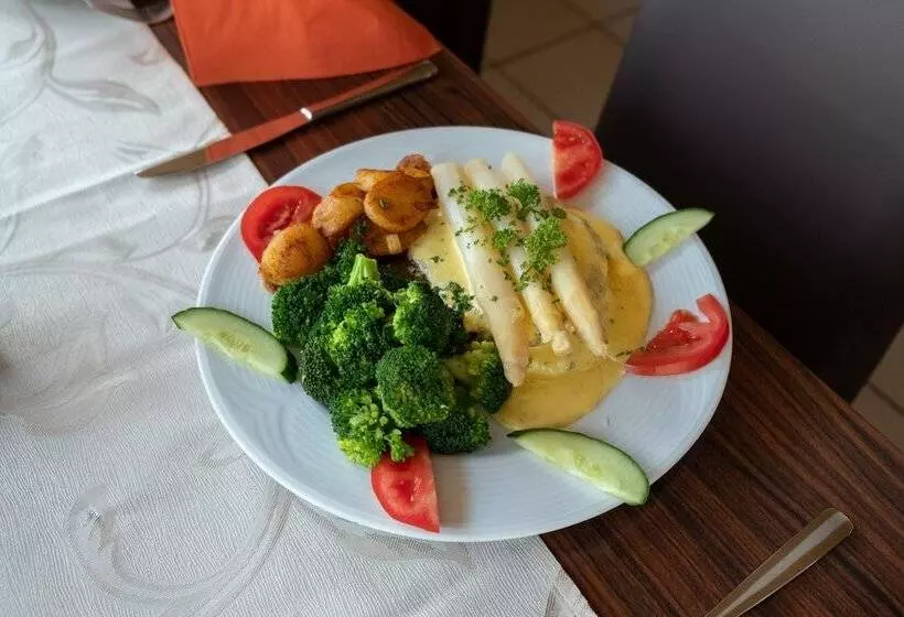 Schnitzelhaus Und Pension Stadt Rosbach