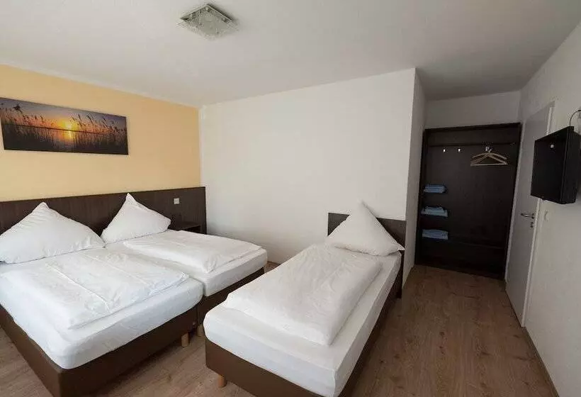 Schnitzelhaus Und Pension Stadt Rosbach