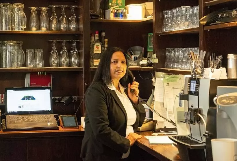 Schnitzelhaus Und Pension Stadt Rosbach