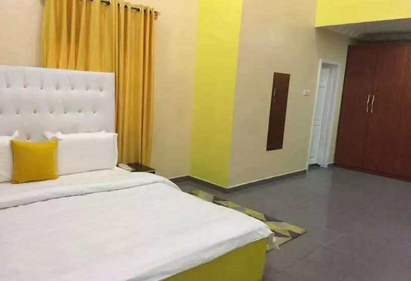 Eclipse Hotel And Lounge