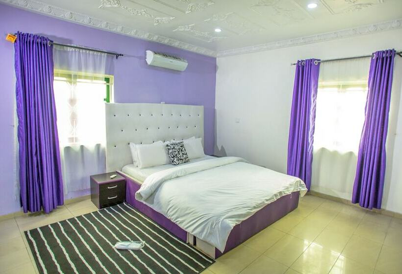 Eclipse Hotel And Lounge