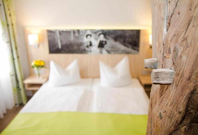 Hotel Gasthof Blaue Traube E.k