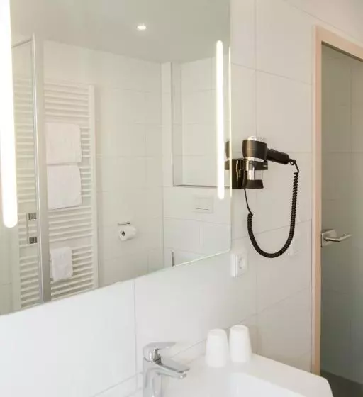 Hotelli Gasthof Blaue Traube E.k