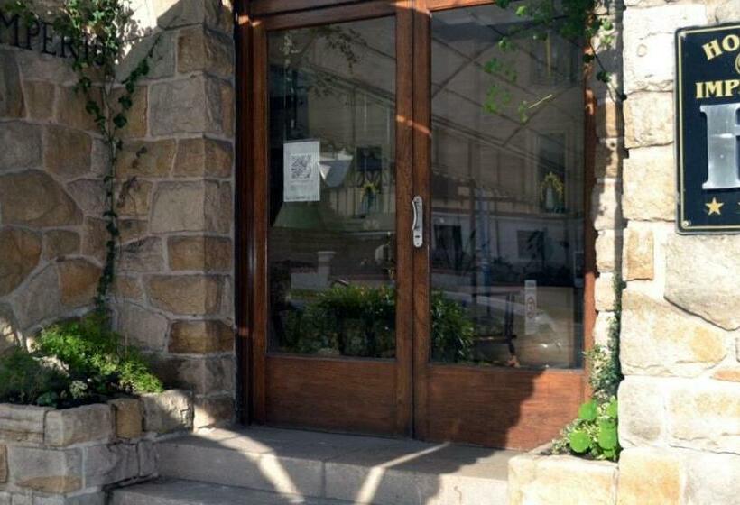 בית מלון כפרי Imperio