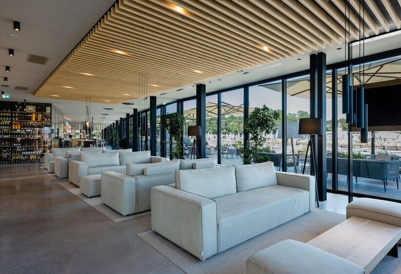 בית מלון כפרי Lino Delle Fate Eco Resort