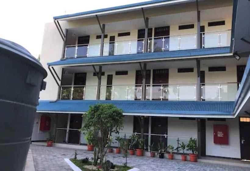 בית מלון כפרי Nambis Inn