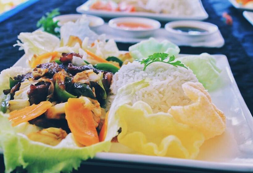 בית מלון כפרי Nambis Inn