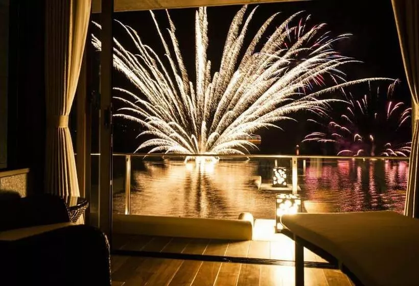 Hotelli The Lake Suite Ko No Sumika