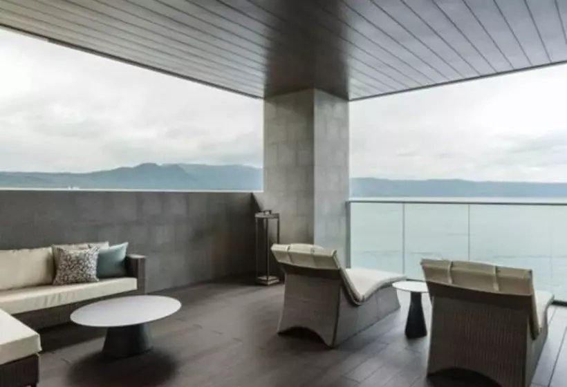 Hotelli The Lake Suite Ko No Sumika