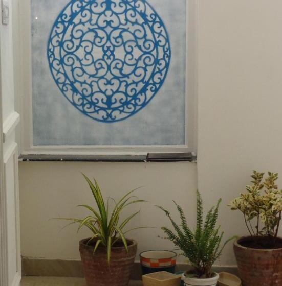 Pensionat Lakeside Inn Ratanada