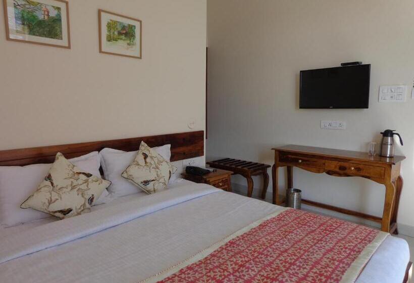 Pensionat Lakeside Inn Ratanada