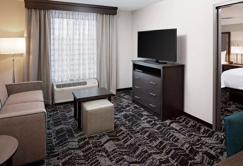 Hotelli Homewood Suites By Hilton Ronkonkoma