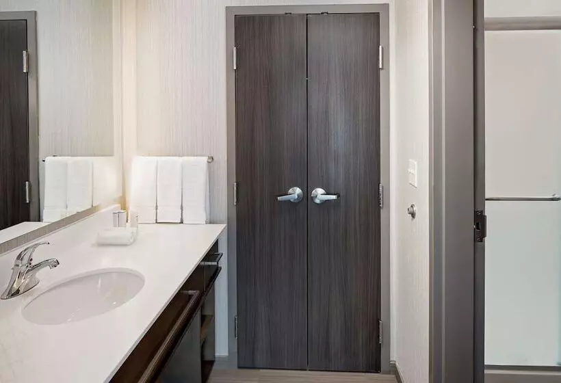 Hotelli Homewood Suites By Hilton Ronkonkoma