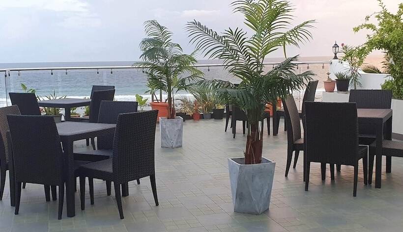 Huvan Beach Hotel At Hulhumale