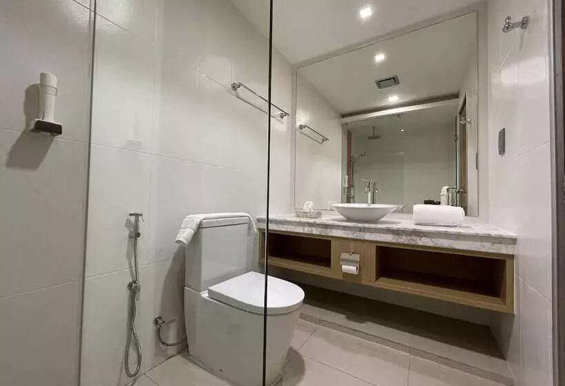 Huvan Beach Hotel At Hulhumale