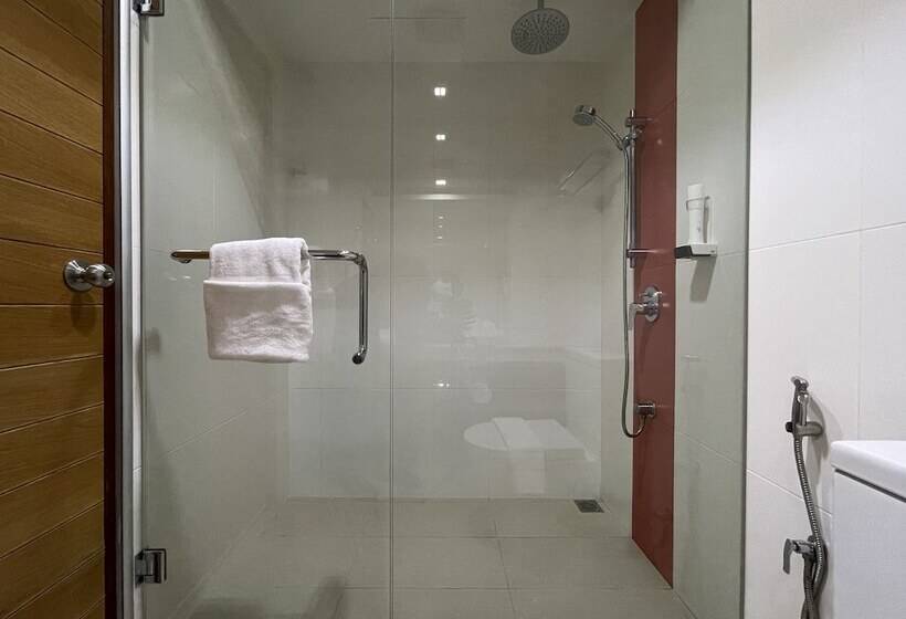 Huvan Beach Hotel At Hulhumale