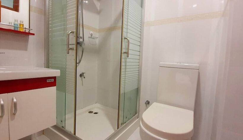 Huvan Beach Hotel At Hulhumale