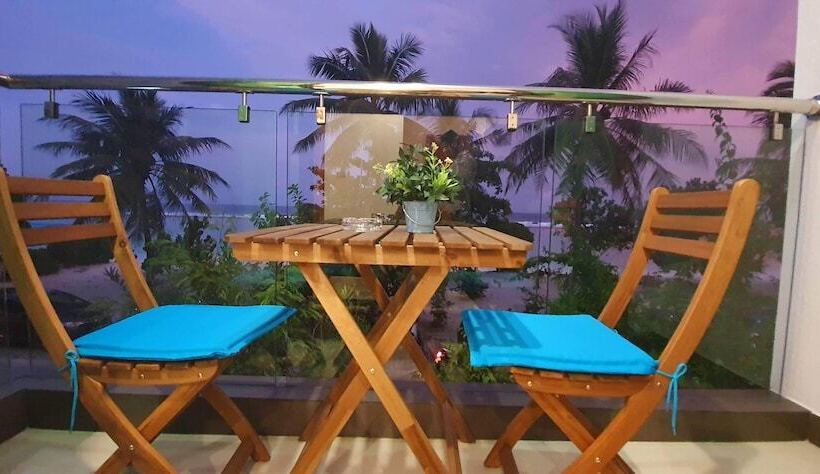 Huvan Beach Hotel At Hulhumale