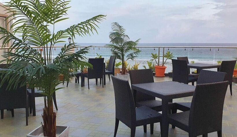 Huvan Beach Hotel At Hulhumale