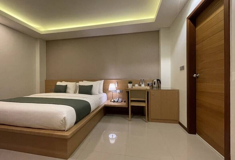 Huvan Beach Hotel At Hulhumale