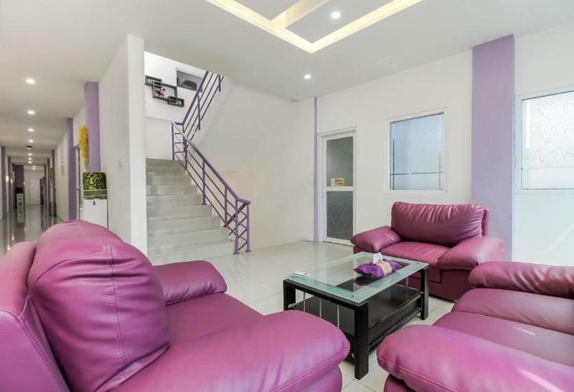 בית מלון כפרי Reddoorz Plus Near Stasiun Bekasi