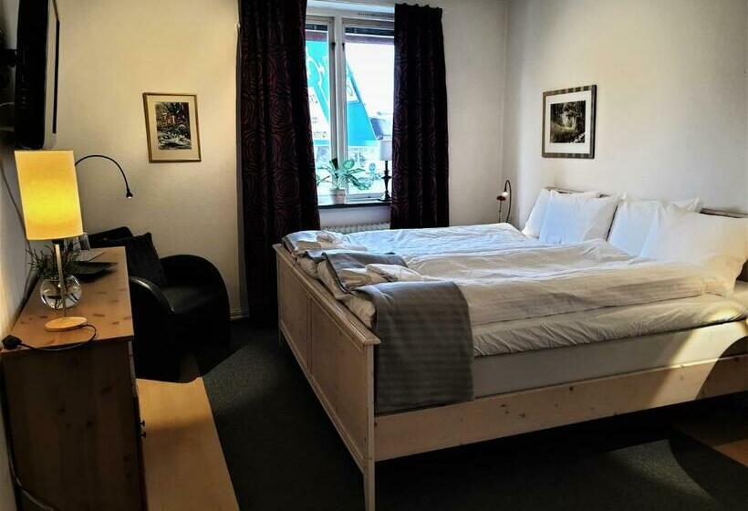 מוטל Rum I Centrum