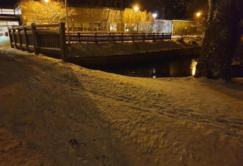 מוטל Rum I Centrum