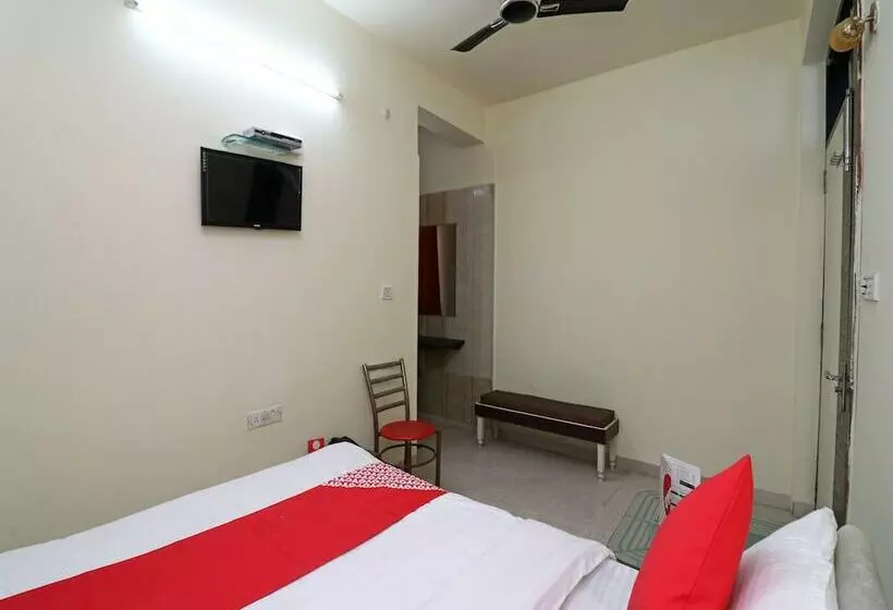 Oyo 24119 Hotel Rama Krishna