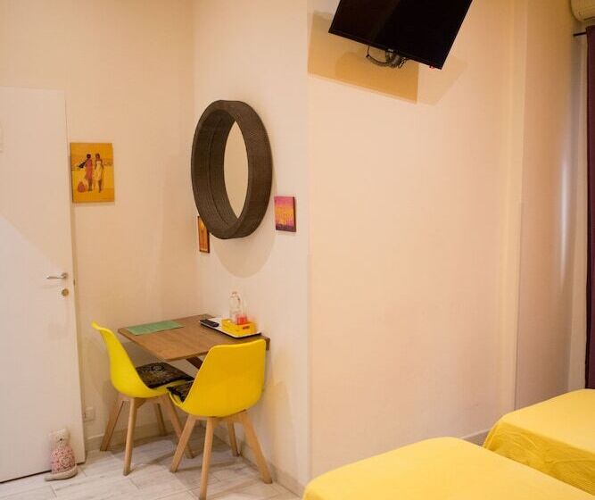 پانسیون Lanzies Guesthouse