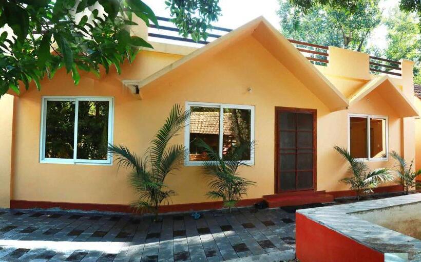 فندق صغير Back Packers Cochin Villa